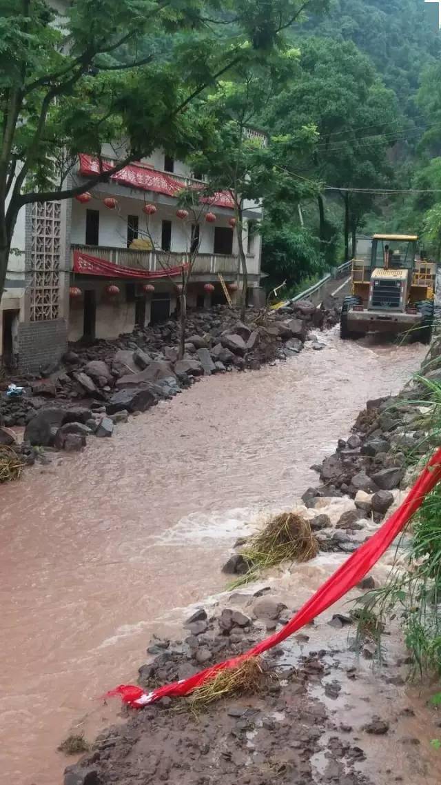 綦江地区洪水实时动态报道